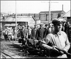 prisoncamp1.jpg (29794 bytes)